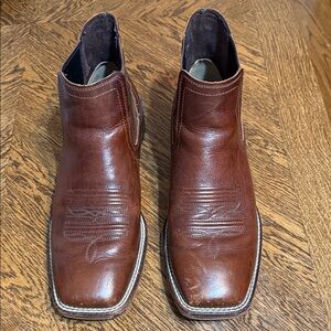 EUC Ariat Men's Booker Ultra Western Boots